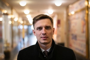 Whistleblower Benýšek vyhrál nad Blažkovým náměstkem