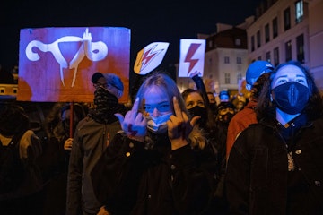 Stávka žen přímo z Varšavy. Tohle je válka, vzkazují Polky vládě