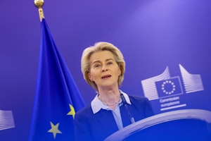 Provazolezectví se Von der Leyen vyplatilo. Obhájila post šéfky Evropské komise