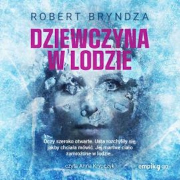 Dziewczyna w lodzie